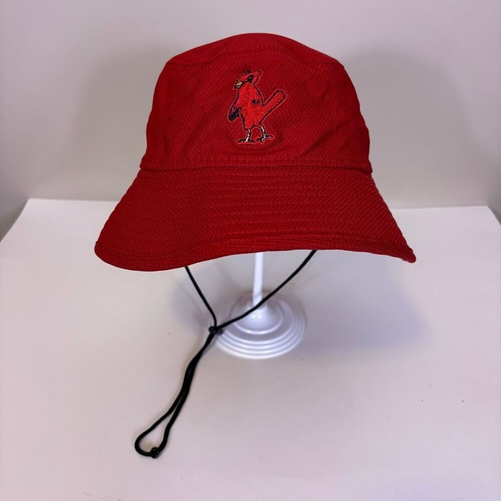 NWT New Era MLB St. Louis Cardinals Red Bucket Hat Unisex One‎ Size
